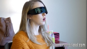 Girls Gone Hypnotized – Macy Nikole Robotized