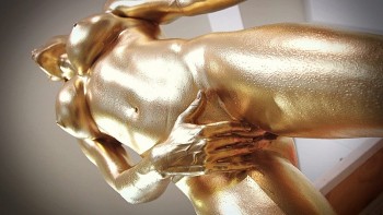 That Kinky Girl – Golden Blondes Have More Fun